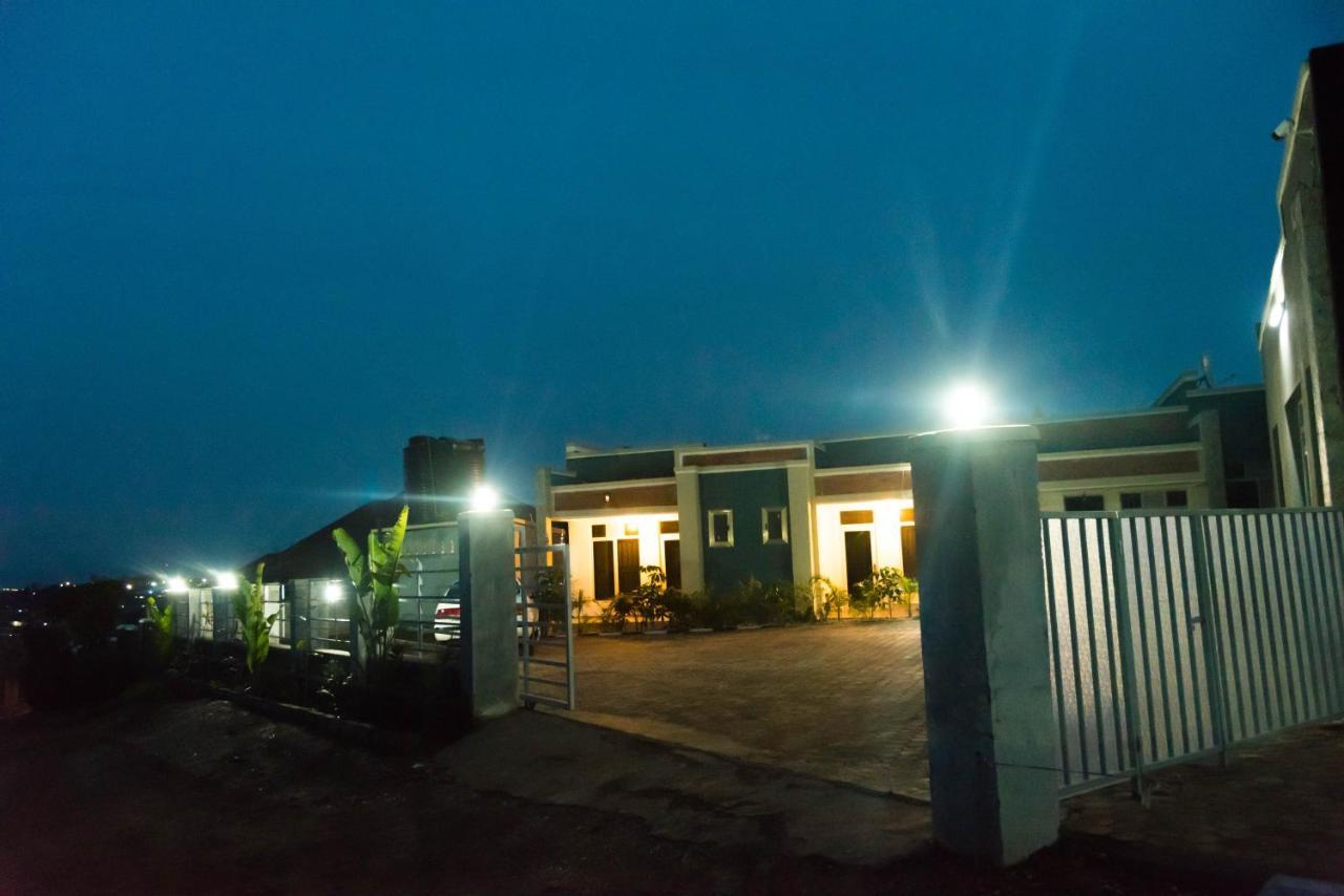 Avisha Town Hotel Kigali Bagian luar foto