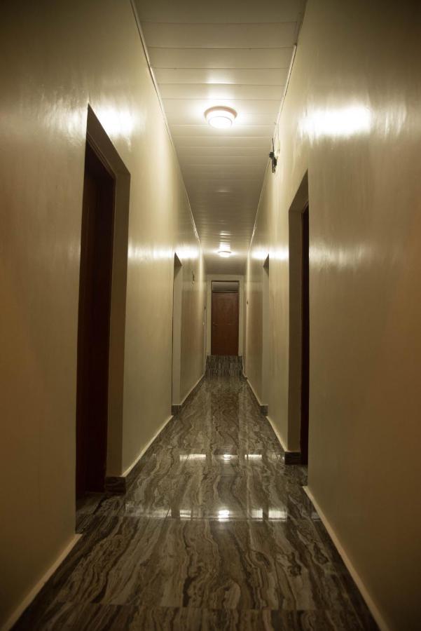 Avisha Town Hotel Kigali Bagian luar foto