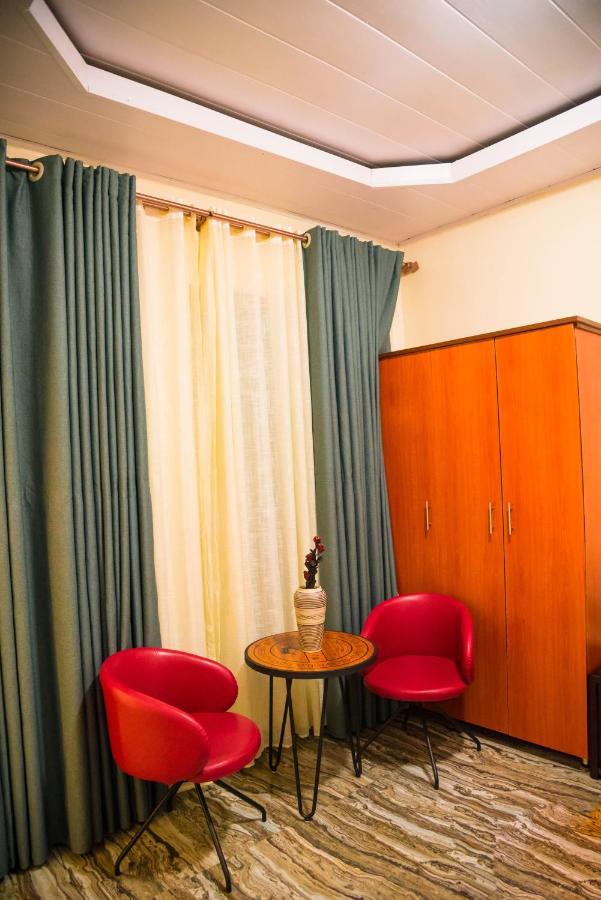 Avisha Town Hotel Kigali Bagian luar foto